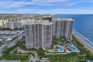 Beautifully Renovated wrap-around condo features 3BR, 2.5BA with - photo 35