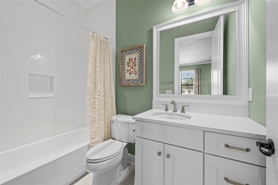 Nestled in the heart of Davis Islands, this thoughtfully - photo 36