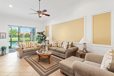 3 BD | 2.5 BA lakefront home in Addison Lakes offering a - photo 10