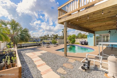 $799,000 - Rare Multi-Generational Waterfront Home with 8+ Car - photo 4