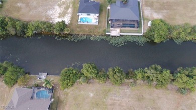 Beautiful Canal-View Lot with Lake Access. Enjoy kayaking and - photo 5