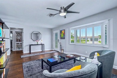 Welcome to this beautifully updated 3-bedroom, 2-bathroom pool - photo 6