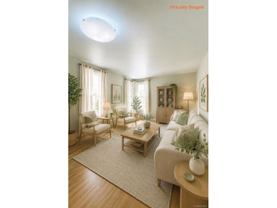 Welcome to this wonderful Junior 4 home that offers 2 bedrooms - photo 1