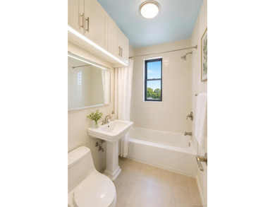 Welcome to this wonderful Junior 4 home that offers 2 bedrooms - photo 8