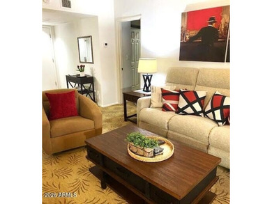 Your Oasis in Paradise, Look No Further! Located in the Tatum - photo 4