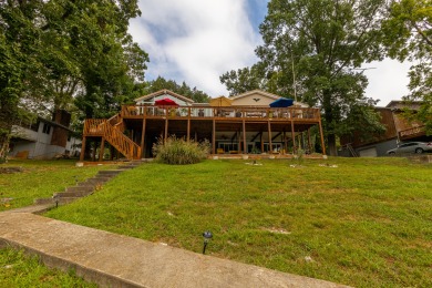 Herrington Lakefront with an access that you will like - Lake Home Sale Pending in Harrodsburg, Kentucky