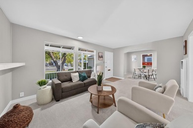Welcome to this spacious 4-bedroom, 2-bathroom home offering 1 - photo 12