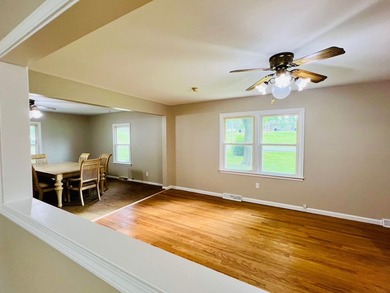 Nice, 3 Bedroom / 2 Bath House & 20ft x 25ft Detached Garage on - photo 28