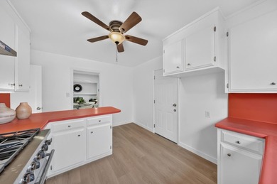 Welcome to this spacious 4-bedroom, 2-bathroom home offering 1 - photo 29