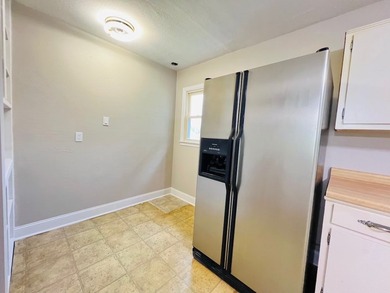 Nice, 3 Bedroom / 2 Bath House & 20ft x 25ft Detached Garage on - photo 31
