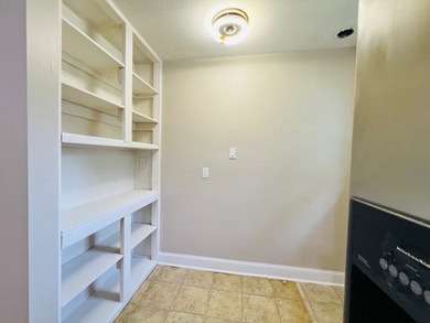 Nice, 3 Bedroom / 2 Bath House & 20ft x 25ft Detached Garage on - photo 32