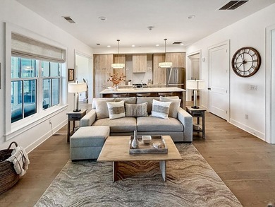 EXPERIENCE WATERFRONT LUXURY ON DANIEL ISLAND! Discover a - photo 3