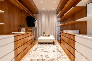 An exceedingly rare offering - a modern architectural tour de - photo 35
