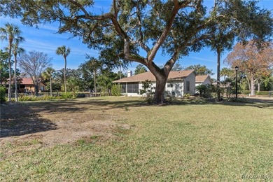 Tucked within the highly sought-after Riverhaven Village - photo 38