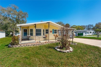 One or more photo(s) has been virtually staged. Florida living - photo 1