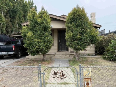 INVESTORS ONLY**3652: WAS a Charming Craftsman...currently - photo 1