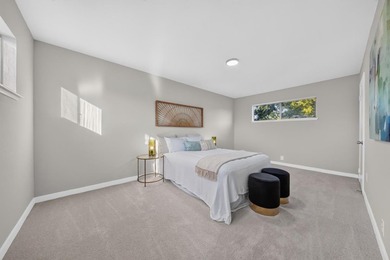 Welcome to this spacious 4-bedroom, 2-bathroom home offering 1 - photo 44