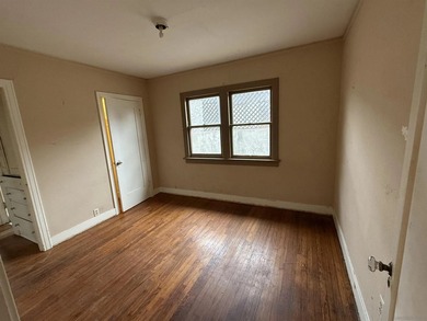 INVESTORS ONLY**3652: WAS a Charming Craftsman...currently - photo 8