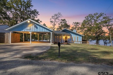 Lake Home For Sale in Frankston, Texas