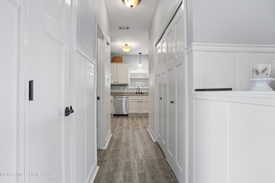 Welcome home to this beautifully appointed 4-bedroom, 3.5-bath - photo 15