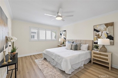 There is an effortless rhythm to this Huntington Beach residence - photo 9