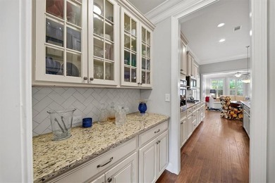 Welcome home to Soleil Laurel Canyon! Enjoy breathtaking views - photo 20