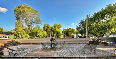 Immaculate and move in ready, unit #303 features the bonus of a - photo 23