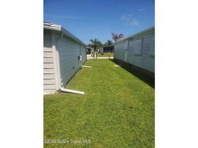 This 2-bedroom 2-bathroom home is a great opportunity for an - photo 24