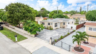 Looking for a home that offers modern updates, outdoor space - photo 34