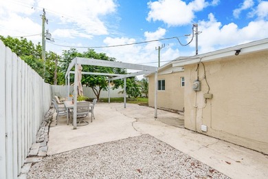 Looking for a home that offers modern updates, outdoor space - photo 43