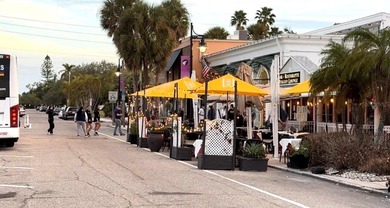 Rare Mixed-Use Investment & Redevelopment Opportunity

Unique - photo 3