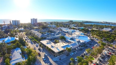 Rare Mixed-Use Investment & Redevelopment Opportunity

Unique - photo 6