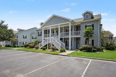 Welcome to this delightful three-bedroom, two-bathroom end unit - photo 2