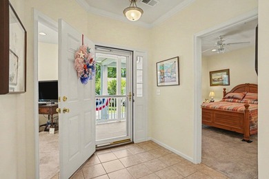 Welcome to this delightful three-bedroom, two-bathroom end unit - photo 4
