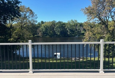 Lazy Lake Home For Sale in Fall River Wisconsin