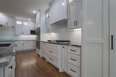 Welcome to a luxury masterpiece by Envision Homes, set - photo 11