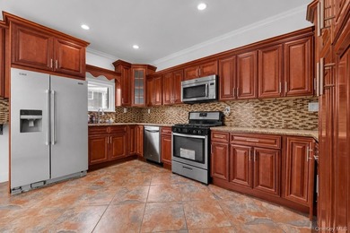 Welcome to this spacious single-family home in the heart of New - photo 13