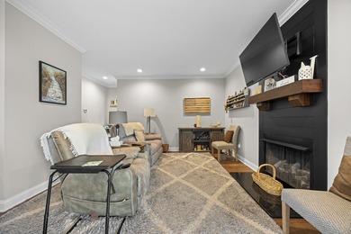 Exceptional opportunity to own a beautifully maintained - photo 17