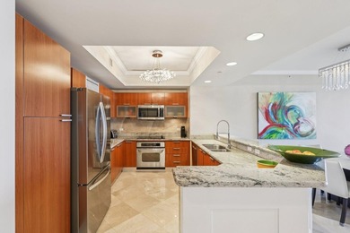 Desirable 14th-floor 3BR/3.5BA residence with expansive ocean - photo 17