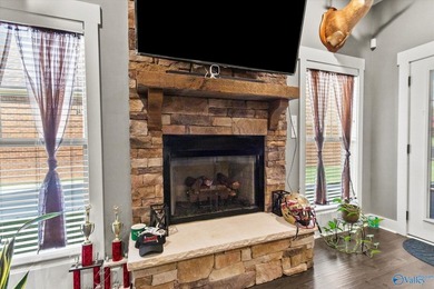 Move-in-ready home in the desirable Canebrake community - photo 20
