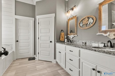 Move-in-ready home in the desirable Canebrake community - photo 25