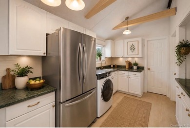 Rare Waterfront Single-Family Home in New York! Not a Co-op! - photo 8