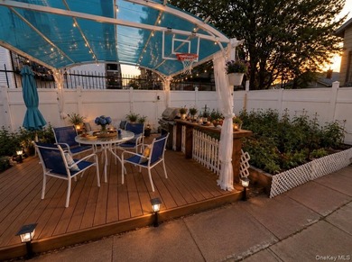Rare Waterfront Single-Family Home in New York! Not a Co-op! - photo 10