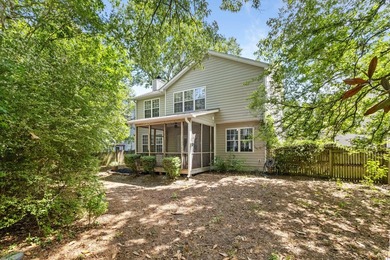 Step into refined living with this stunning 3-bedroom, 2.5-bath - photo 41