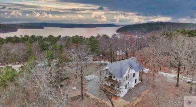 Lake Home For Sale in Murfreesboro, Arkansas