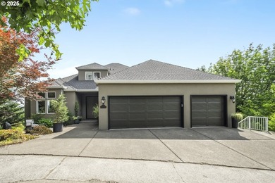 Stunning views, high ceilings and abundant natural light take - photo 2