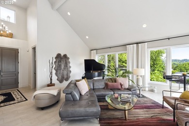 Stunning views, high ceilings and abundant natural light take - photo 5