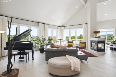 Stunning views, high ceilings and abundant natural light take - photo 7