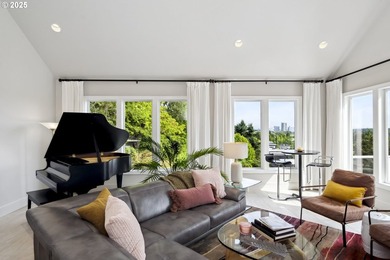 Stunning views, high ceilings and abundant natural light take - photo 9