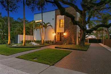 An entertainer's dream in the heart of South Tampa. Tucked away - photo 1